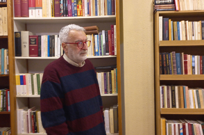 Παλαιοβιβλιοπωλείο των Αστέγων: Οι τρεις ζωές του Λεωνίδα Κουρσούμη