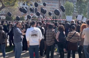 25η Μαρτίου: Διαμαρτυρία φοιτητών για τα Τέμπη στην παρέλαση της Θεσσαλονίκης