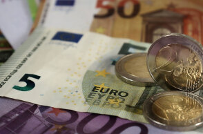 Κέρματα του ευρώ και χαρτονομίσματα