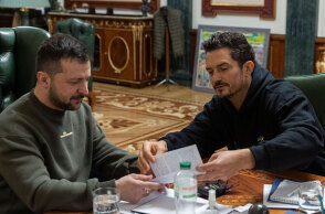 Ορλάντο Μπλουμ και Βολοντίμιρ Ζελένσκι