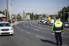 Κυκλοφοριακές ρυθμίσεις την Κυριακή στα νότια προάστια λόγω αθλητικών εκδηλώσεων	