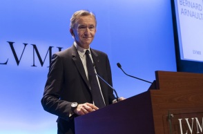 Forbes: Ο Μπερνάρ Αρνό είναι ο πιο πλούσιος άνθρωπος στον κόσμο για το 2023