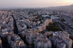 Θωρακίζονται έναντι νέων αυξήσεων στα επιτόκια οι δανειολήπτες στεγαστικών δανείων