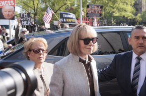 Η Ε. Τζιν Κάρολ η οποία μήνυσε τον Ντόναλντ Τραμπ για βιασμό 