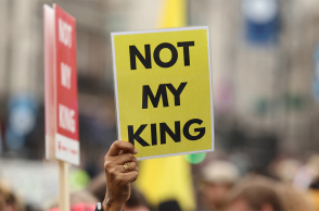 Συλλήψεις διαδηλωτών κατά της μοναρχίας