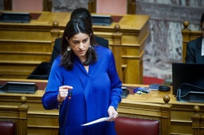 Η υπουργός Εσωτερικών, Νίκη Κεραμέως