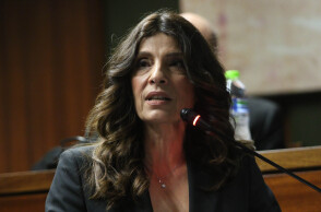 Η Πόπη Τσαπανίδου