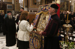 Η εικόνα της Παναγίας «Άξιον Εστί» στη Μητρόπολη Αθηνών