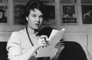 H Ούλρικε Μάινχοφ όταν δημοσιογραφούσε @Max Ehlert/ullstein bild via Getty Images