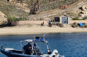 Κατεδάφιση αυθαιρέτου στη Μύκονο