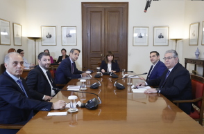 Σύσκεψη πολιτικών αρχηγών στο Προεδρικό Μέγαρο