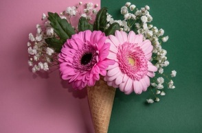 Εορτολόγιο: Σήμερα 25 Μαΐου 2023 γιορτάζει…