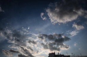 Καιρός αύριο: Στους 31 βαθμούς η θερμοκρασία - Οι περιοχές που θα βρέξει 