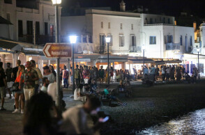 Τα Ματογιάννια της Μυκόνου τη νύχτα