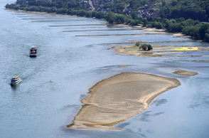 Αντιμέτωπη με σοβαρή λειψυδρία η Γερμανία - Υπό εξέταση το δελτίο χρήσης νερού