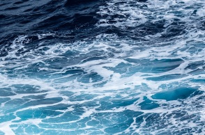 Λευκάδα: Ο 50χρονος που πνίγηκε φέρεται να προσπάθησε να βγάλει σέλφι στα κύματα