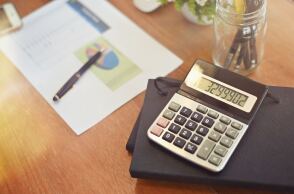 Φορολογικές δηλώσεις: Παράταση στην υποβολή Ε9 ανακοίνωσε η ΑΑΔΕ