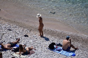 Καιρός: Υψηλές θερμοκρασίες με 38άρια μέχρι και την Παρασκευή