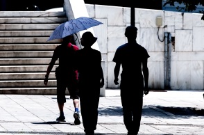 Καύσωνας Κλέων: Οδηγίες προστασίας από το Yπουργείο Υγείας