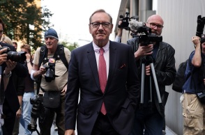 Κέβιν Σπέισι: Αθώος για όλες τις κατηγορίες 