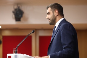 Μαρινάκης για Κασιδιάρη: Αν εκλεγεί, θα τεθεί αυτοδικαίως σε αργία