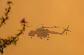 Κανένας εφησυχασμός στα πύρινα μέτωπα - Η κατάσταση σε Ρόδο, Κέρκυρα, Μαγνησία και Κάρυστο