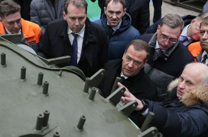  Ουκρανία - Μεντβέντεφ: Ανοιχτό το ενδεχόμενο χρήσης πυρηνικού όπλου