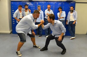 Θανάσης Τσαλταμπάσης, Ιβάν Σβιτάιλο και από πίσω οι υπόλοιποι συγκρατούμενοι