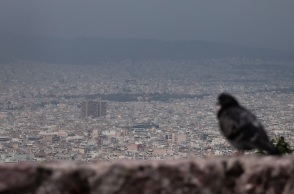 Σύννεφα βροχής πάνω από την Αθήνα
