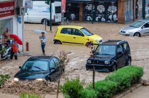 Ένας νεκρός και ένας αγνοούμενος από την κακοκαιρία Daniel - Πολλά τα προβλήματα