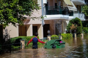 Κακοκαιρία Daniel: Μηνύματα 112 σε πάνω από 20 περιοχές σε Λάρισα - Μαγνησία