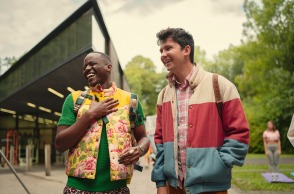 Oι δύο πρωταγωνιστές του Sex Education, Ότις και Έρικ