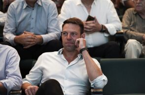 Κασσελάκης για ΟΑΚΑ: Ο Καραμανλής έκρυψε τις μελέτες και ο Μητσοτάκης έχασε το manual της χώρας