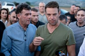 Δημοσκόπηση: Χαμηλά η δημοτικότητα Κασσελάκη