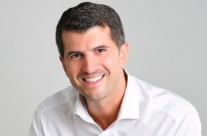 Βασίλης Ξυπολυτάς 