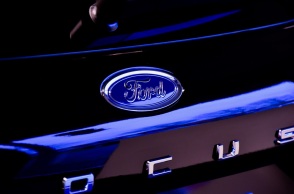 Ford: Σε απεργία οι εργαζόμενοι της αυτοκινητοβιομηχανίας
