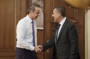 Συνάντηση του Κυριάκου Μητσοτάκη με τον Δημήτρη Κουρέτα © ΓΡΑΦΕΙΟ ΤΥΠΟΥ ΠΡΩΘΥΠΟΥΡΓΟΥ/ΔΗΜΗΤΡΗΣ ΠΑΠΑΜΗΤΣΟΣ