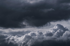 kairos-aurio-2710-araies-nefoseis-kata-topous-me-topikes-vrohes-sta-dutika