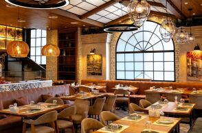 Στο εστιατόριο  Αλεπού του Ανδρέα Κλαυδιανού στη Θεσσαλονίκη