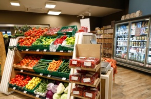 Σε άνοδο οι τιμές στα είδη διατροφής - Μείωση σε καύσιμα και λιπαντικά