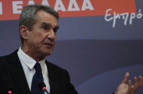 Ανδρέας Λοβέρδος: «Θα είμαι παρών στον χώρο του Κέντρου της πολιτικής»Ανδρέας Λοβέρδος: «Θα είμαι παρών στον χώρο του Κέντρου της πολιτικής»