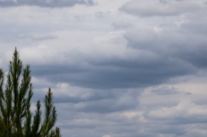 Με συννεφιές και τοπικές βροχές ο καιρός σήμερα (21.11) - Πού θα βρέξει