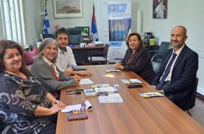 Σοφία Μαρινάκη, Διευθύντρια του Κέντρου Υποδοχής και Αλληλεγγύης Δήμου Αθηναίων, Μελίνα Δασκαλάκη, Πρόεδρος του Κέντρου Υποδοχής και Αλληλεγγύης Δήμου Αθηναίων, Δημοσθένης Παπαπέτρου, Πνευμονολόγος – Φυματιολόγος, γιατρός της ομάδας του Street Work και συντονιστής της δράσης, Εύα Τσιλίκουνα, Διευθύντρια Μάρκετινγκ και Επικοινωνίας Ομίλου Ευρωκλινικής, Αντώνης Βουκλαρής, Διευθύνων Σύμβουλος του Ομίλου Ευρωκλινικής