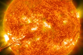 Η Γη θα βομβαρδιστεί από έντονες ηλιακές καταιγίδες το 2024 – Ισχυρές εκλάμψεις πιθανό να παραλύσουν το διαδίκτυο για εβδομάδες