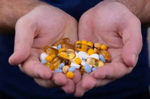 Πρώτη η Ελλάδα στην κατανάλωση αντιβιοτικών - 3 στους 4 Έλληνες έκαναν χρήση τους τελευταίους 12 μήνες Δεν είναι ούτε βιταμίνες ούτε παυσίπονα, προειδοποιούν οι επιστήμονες