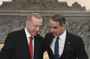 Στιγμιότυπο από τις κοινές δηλώσεις Μητσοτάκη - Ερντογάν