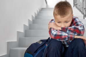 Μαθητές στη Ρόδο ξεγύμνωσαν 15χρονο συμμαθητή τους και το βιντεοσκόπησαν  