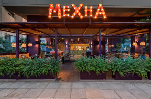 Pre-Xmas Parties στο Mexha με την τεκίλα Rooster Rojo