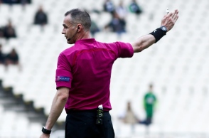 Super League: Τέλος οι ξένοι διαιτητές με εντολή της UEFA - Ξαναρχίζει το πρωτάθλημα Οι Έλληνες ρέφερι θα αναλάβουν να σφυρίζουν ακόμη και τα ντέρμπι