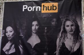 E.E: Στο στόχαστρο τα sites ενηλίκων Xvideos, Pornhub and Stripchat